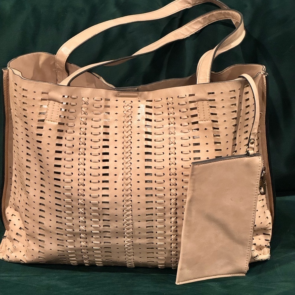 Phase 3 Roomy Perforated Tote